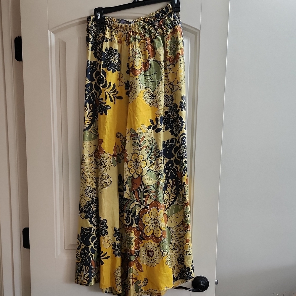 Elegant Floral Wide leg pants in Yellow and Black